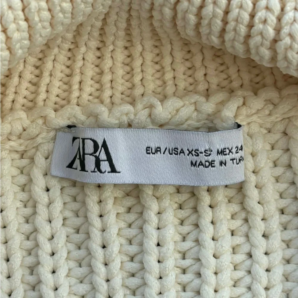 Zara Striped V Neck Sweater - Picture 9 of 11